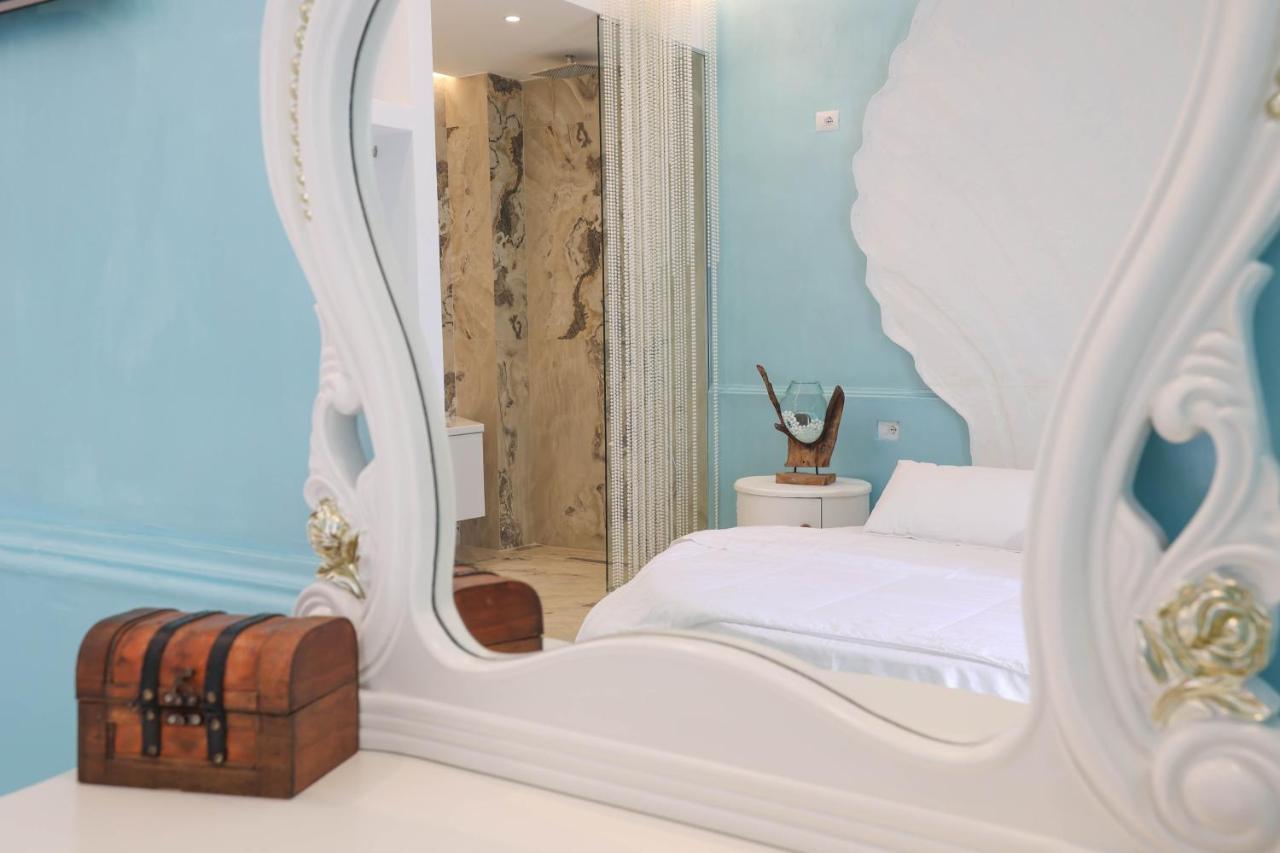Relax Hotel Εξαμίλιο Εξωτερικό φωτογραφία