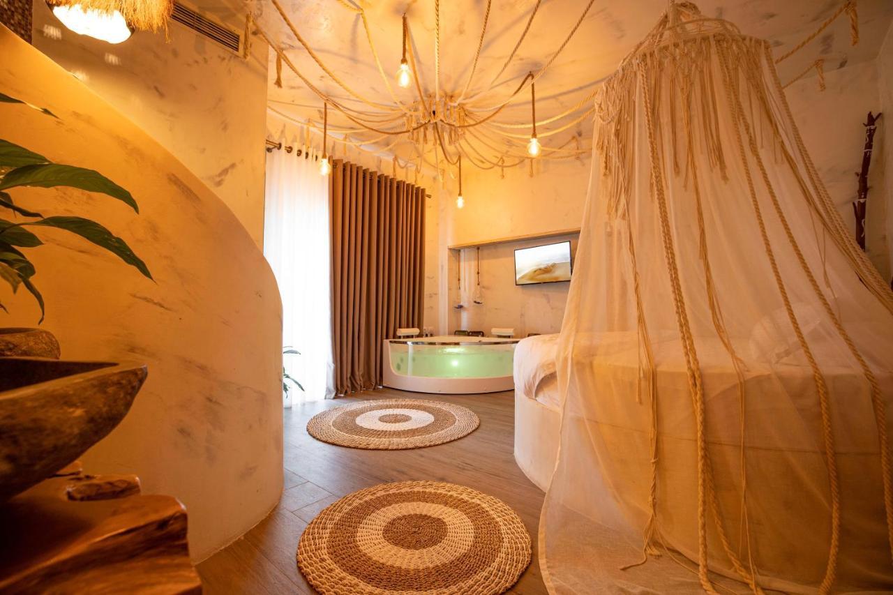 Relax Hotel Εξαμίλιο Εξωτερικό φωτογραφία