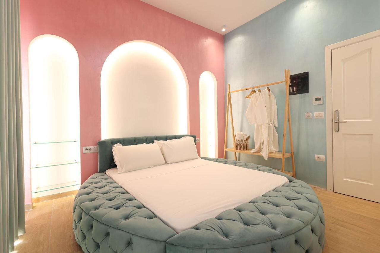 Relax Hotel Εξαμίλιο Εξωτερικό φωτογραφία