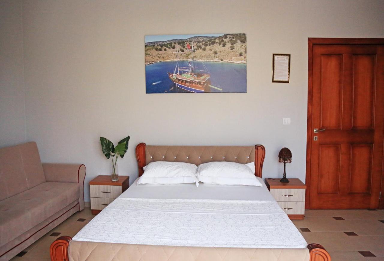 Relax Hotel Εξαμίλιο Εξωτερικό φωτογραφία